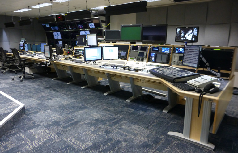 Itn Chooses Custom Consoles Module R Desk For New Production